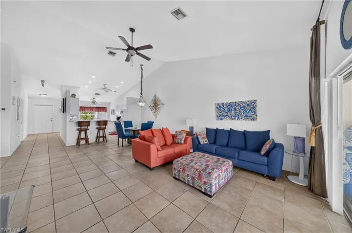 3515 Sw Santa Barbara Pl, Cape Coral, Florida 33914