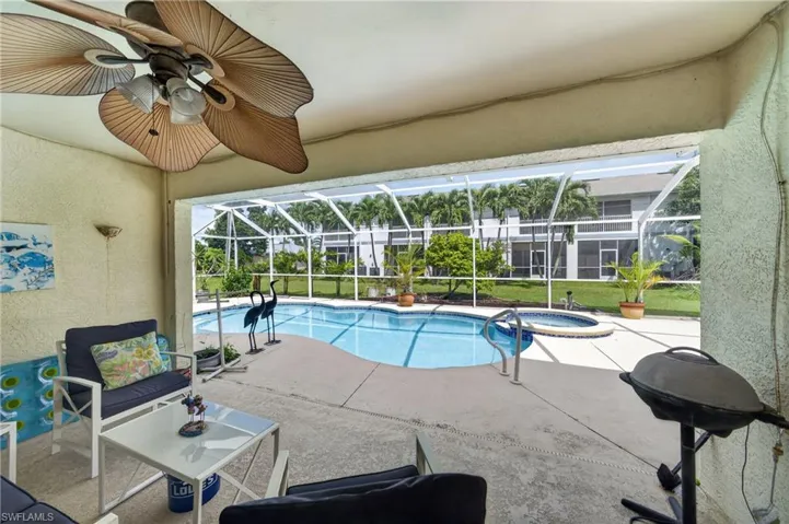 3515 Sw Santa Barbara Pl, Cape Coral, Florida 33914