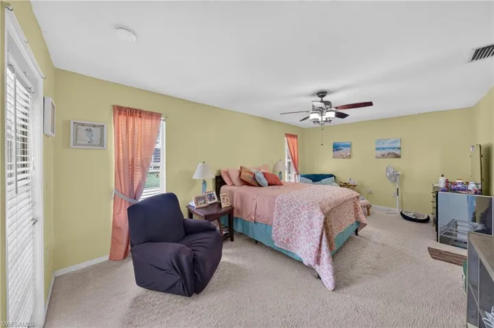 3515 Sw Santa Barbara Pl, Cape Coral, Florida 33914