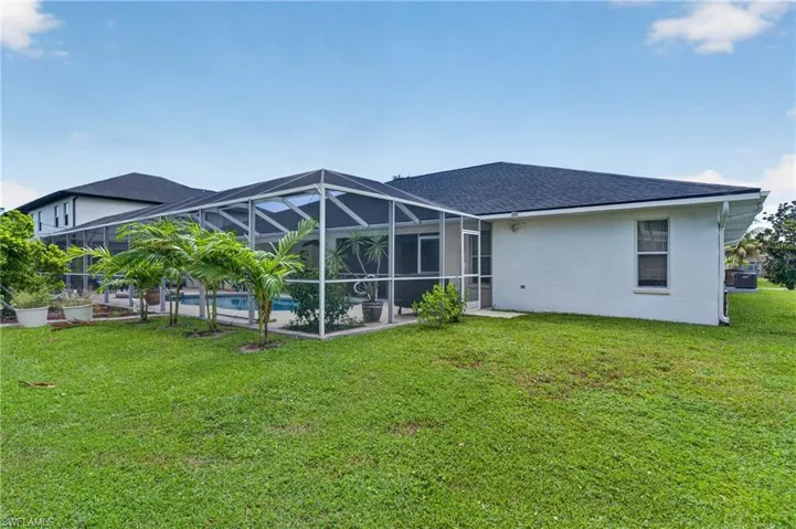 3515 Sw Santa Barbara Pl, Cape Coral, Florida 33914