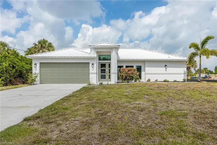 6149  Hershey  AVE, Fort Myers, FL 33905