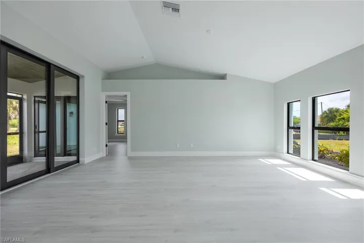 6149  Hershey  AVE, Fort Myers, FL 33905