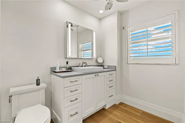 Guest  bedroom bathroom