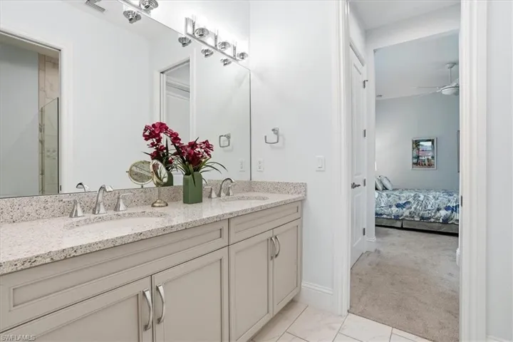 14386 Laguna Springs Ln, Naples, Florida 34114