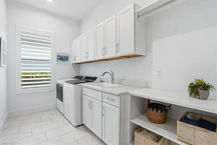14386 Laguna Springs Ln, Naples, Florida 34114