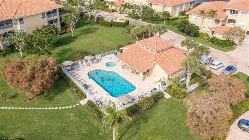 1855 Les Chateaux Blvd # 5, Naples, Florida 34109
