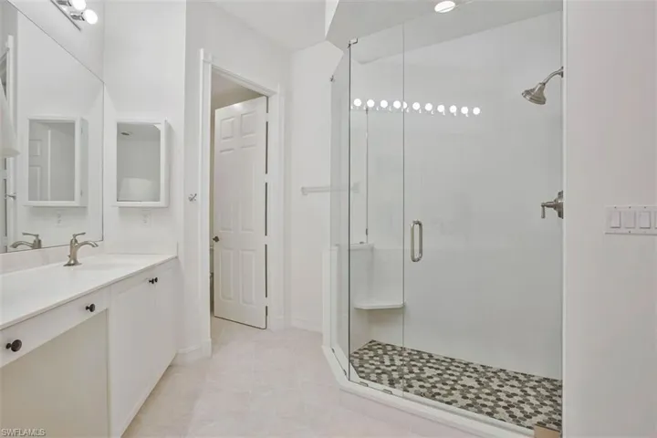1855 Les Chateaux Blvd # 5, Naples, Florida 34109