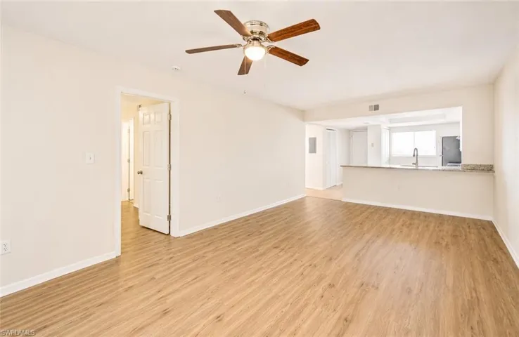 2385 Naples Trace Cir 2, Naples, Florida 34109