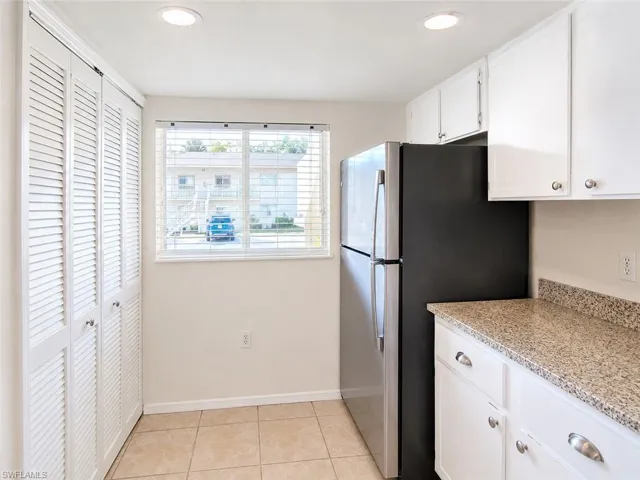 2385 Naples Trace Cir 2, Naples, Florida 34109