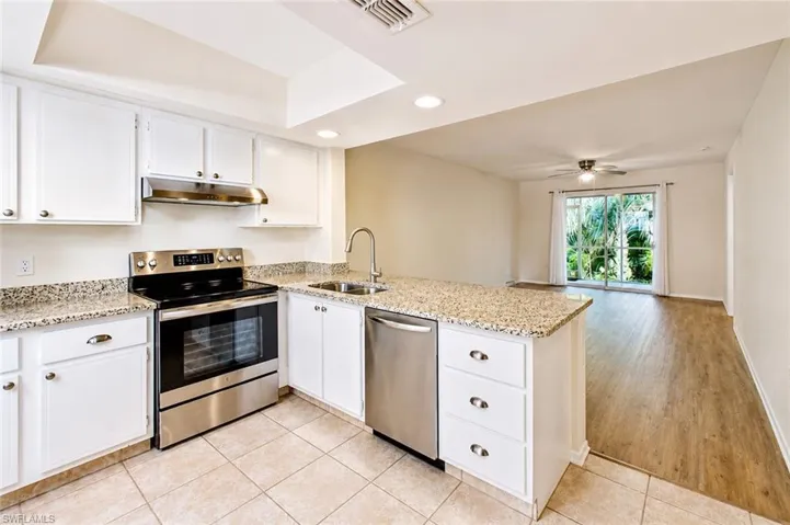2385 Naples Trace Cir 2, Naples, Florida 34109