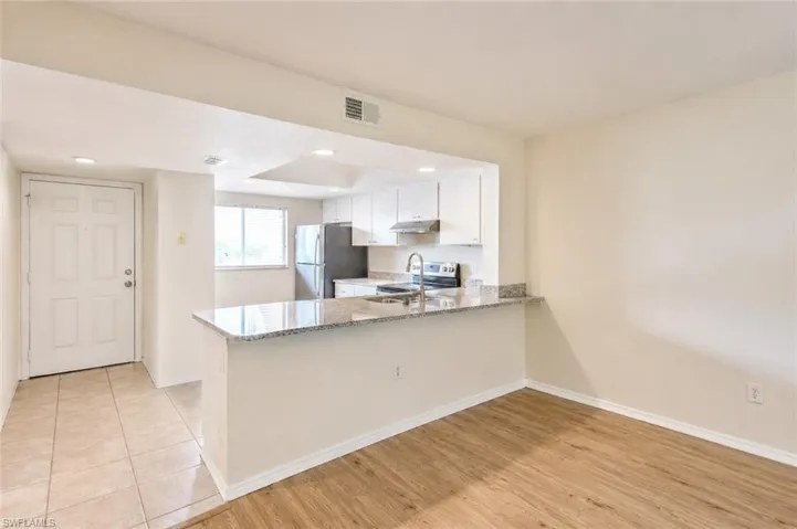 2385 Naples Trace Cir 2, Naples, Florida 34109