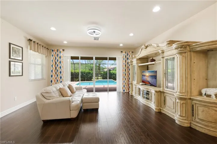 10051  Mimosa Silk  DR, Fort Myers, FL 33913