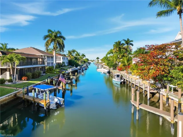 Canal leading straight to Naples Bay right in your backyard