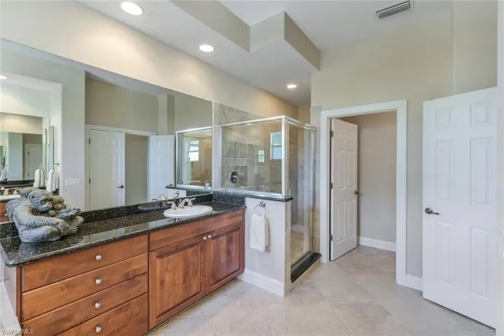 9200 Quartz LN # 202, NAPLES FL 34120