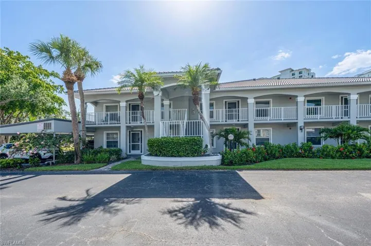 509 Roma Ct # 201, Naples Fl 34110