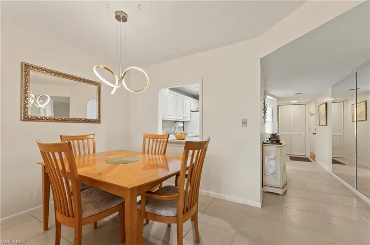 1055  Forest Lakes  DR, Naples, FL 34105