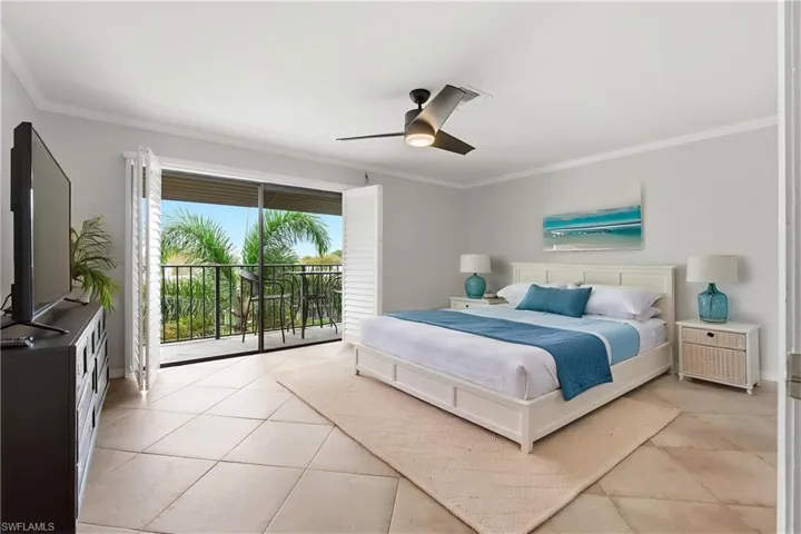 1400 Blue Point Ave 206, Naples, Florida 34102