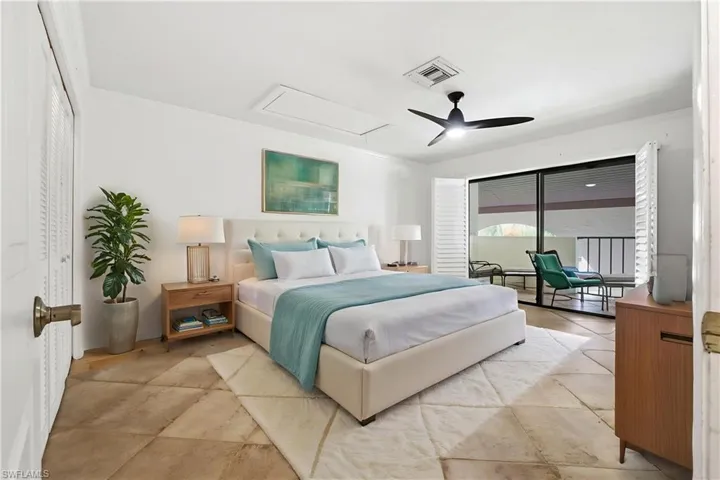 1400 Blue Point Ave 206, Naples, Florida 34102