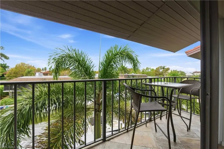 1400 Blue Point Ave 206, Naples, Florida 34102