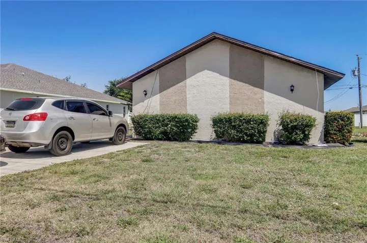 4207-4209 Skyline Blvd, Cape Coral, Florida 33914