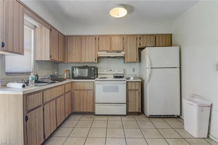 4207-4209 Skyline Blvd, Cape Coral, Florida 33914