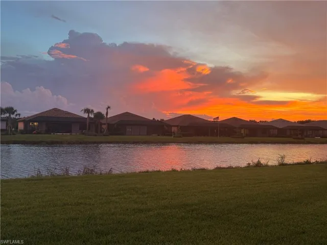 sunset back lanai