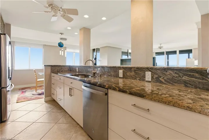 Open Kitchen