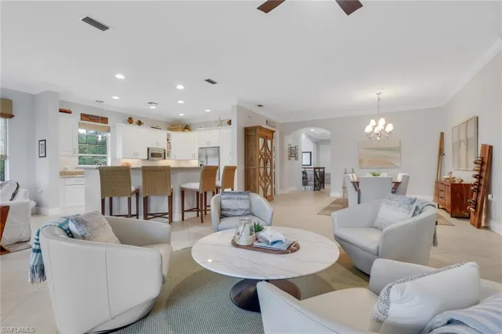 9097 Cherry Oaks Trl 202, Naples, Florida 34114
