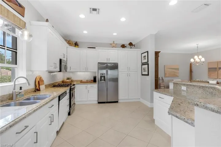 9097 Cherry Oaks Trl 202, Naples, Florida 34114