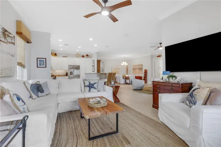 9097 Cherry Oaks Trl 202, Naples, Florida 34114