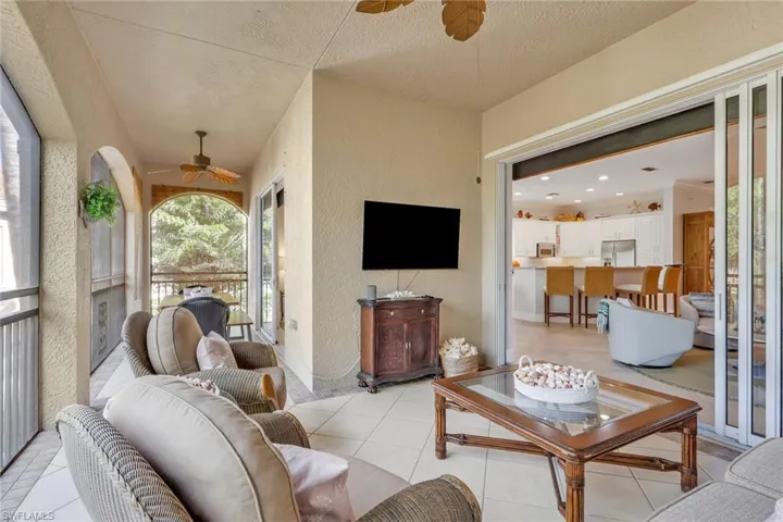 9097 Cherry Oaks Trl 202, Naples, Florida 34114