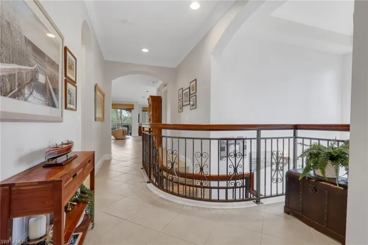 9097 Cherry Oaks Trl 202, Naples, Florida 34114