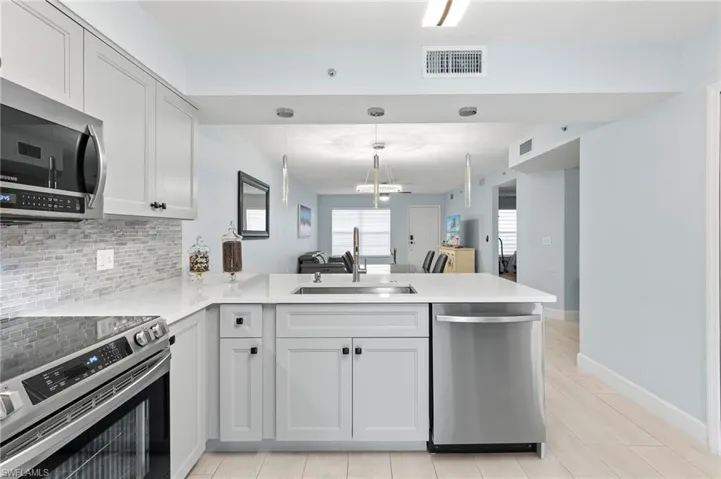 4975 Sandra Bay Dr 7, Naples, Florida 34109