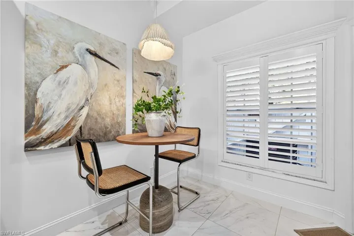 114  Amblewood  LN, Naples, FL 34105