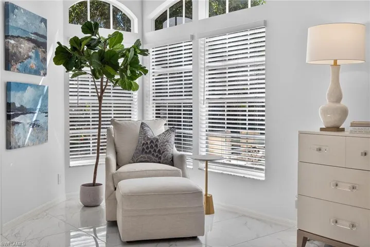 114  Amblewood  LN, Naples, FL 34105