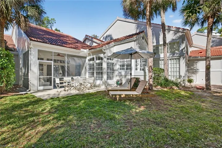 114  Amblewood  LN, Naples, FL 34105