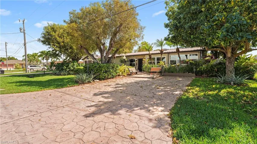1432 Se 30th St, Cape Coral, Florida 33904