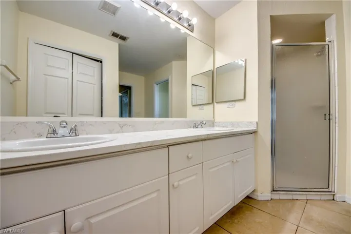 1823 Nw 19th Ave, Cape Coral, Florida 33993