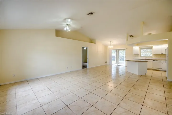 1823 Nw 19th Ave, Cape Coral, Florida 33993