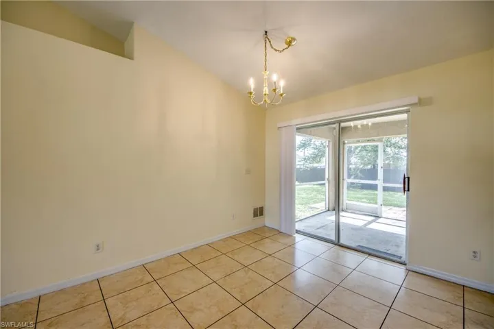 1823 Nw 19th Ave, Cape Coral, Florida 33993