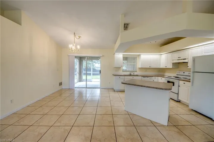 1823 Nw 19th Ave, Cape Coral, Florida 33993