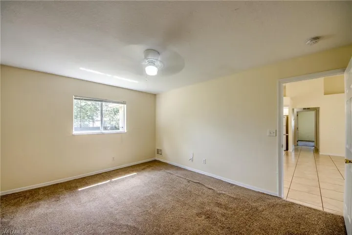 1823 Nw 19th Ave, Cape Coral, Florida 33993