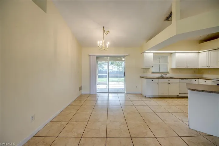 1823 Nw 19th Ave, Cape Coral, Florida 33993