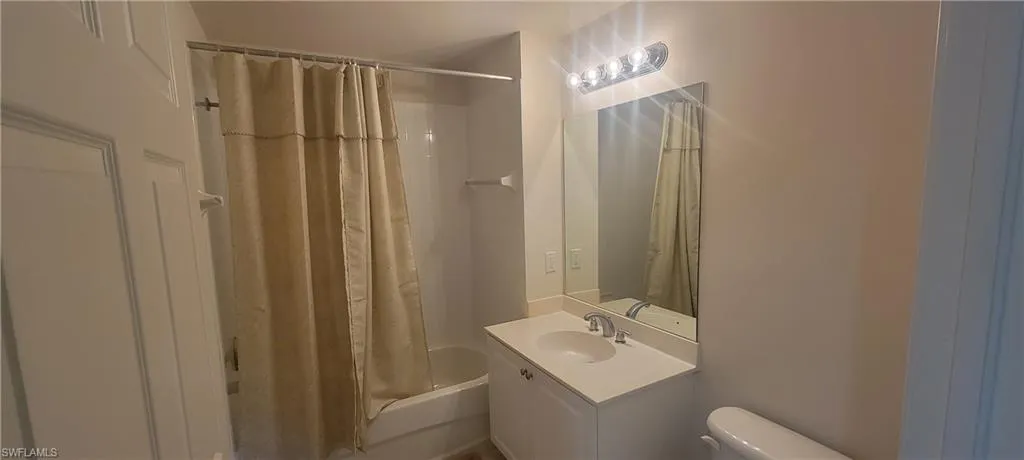3961 Pomodoro Cir 204, Cape Coral, Florida 33909