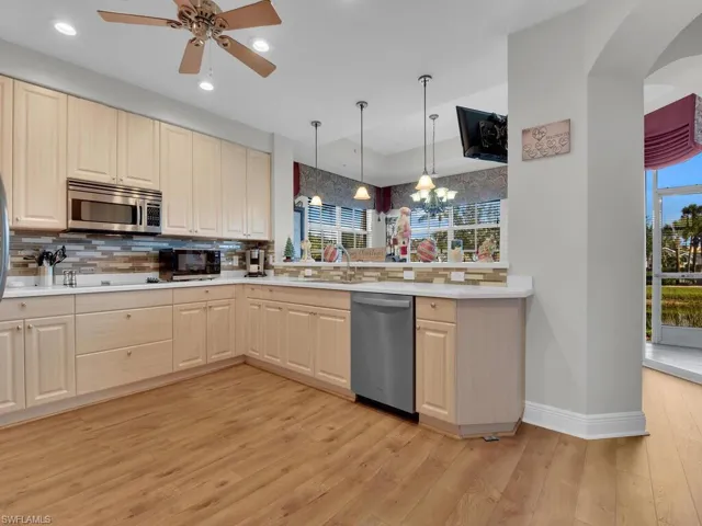 Kitchen w/ Enough Room For Auxiliary Island