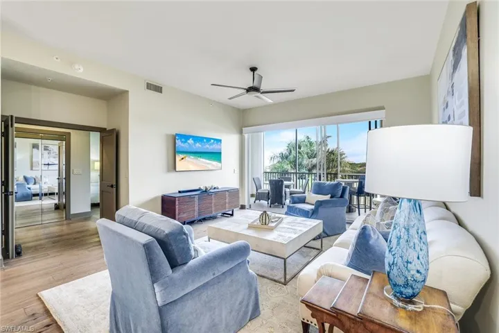 7655 Pebble Creek Cir 404, Naples, Florida 34108