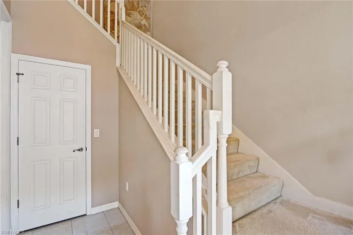 1379  Artesia E DR, Naples, FL 34113