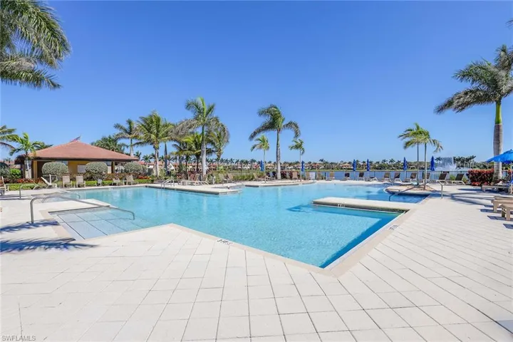 1379  Artesia E DR, Naples, FL 34113