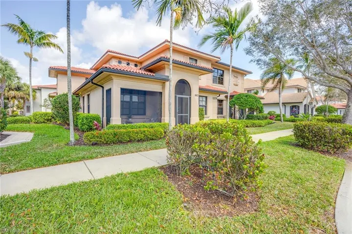 1379  Artesia E DR, Naples, FL 34113