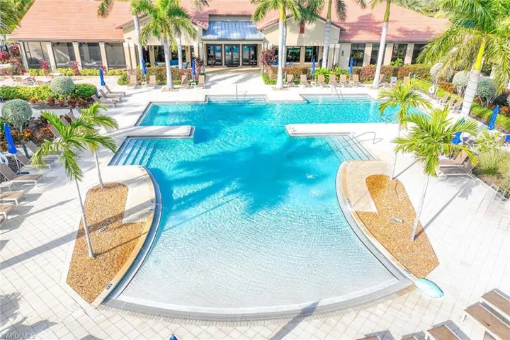 1379  Artesia E DR, Naples, FL 34113